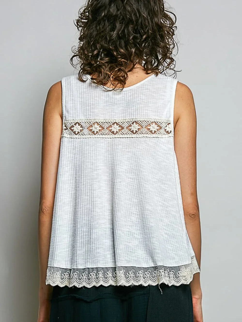 ROUND NECK BUTTON DOWN TANK BY POL WITH RUFFLES AND LACE - Picture 2 of 2